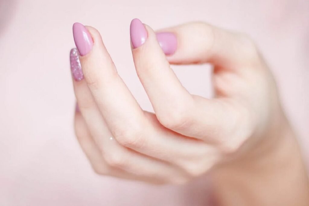 how to grow nails fast with salt